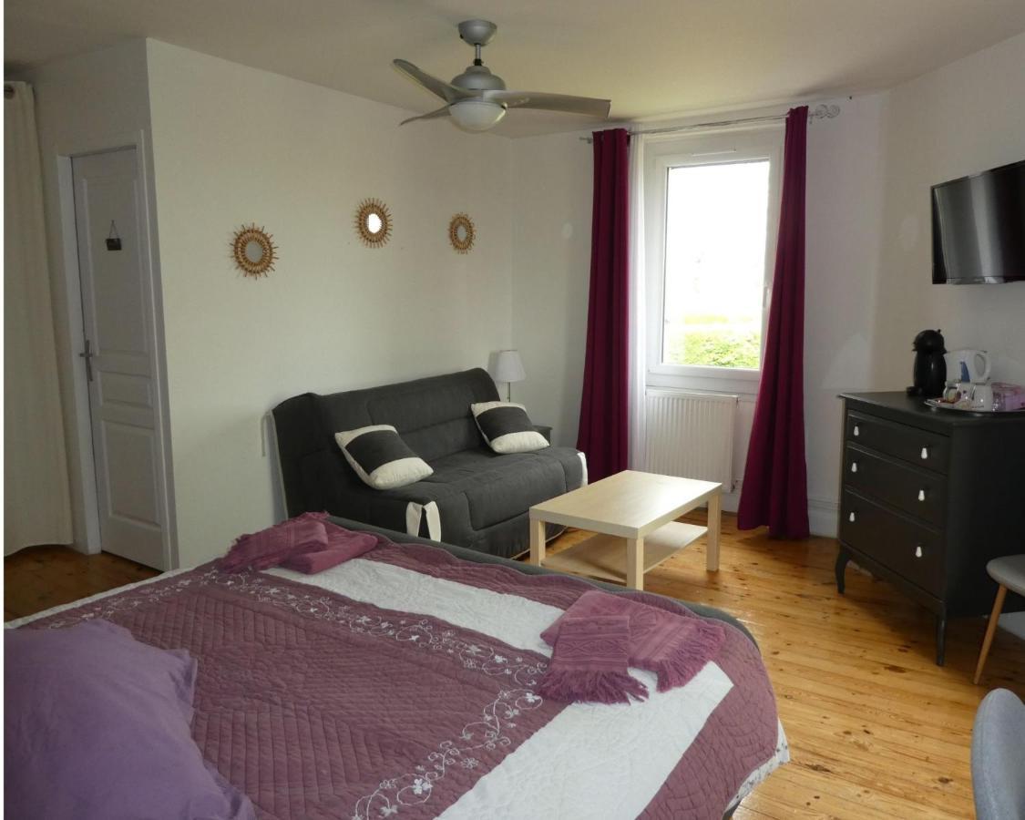 Chambres D'Hotes La Vigneronne Senouillac Exterior foto