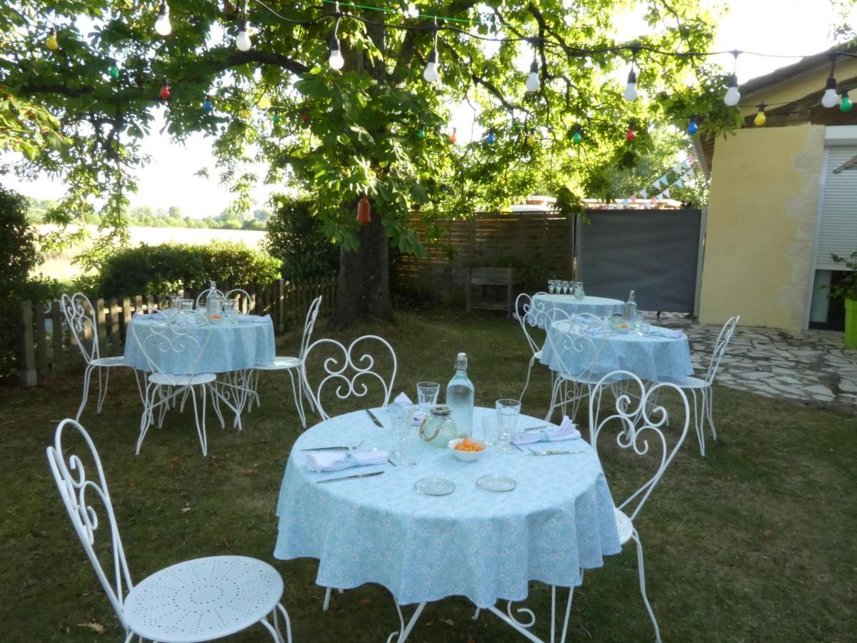Chambres D'Hotes La Vigneronne Senouillac Exterior foto