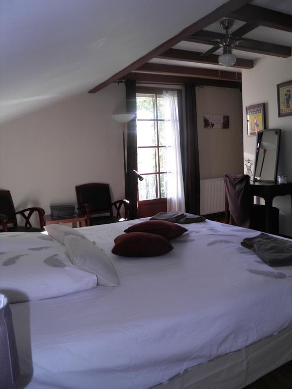Chambres D'Hotes La Vigneronne Senouillac Exterior foto