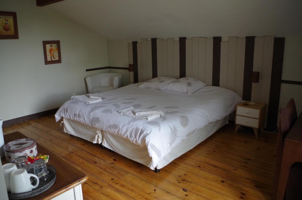 Chambres D'Hotes La Vigneronne Senouillac Exterior foto