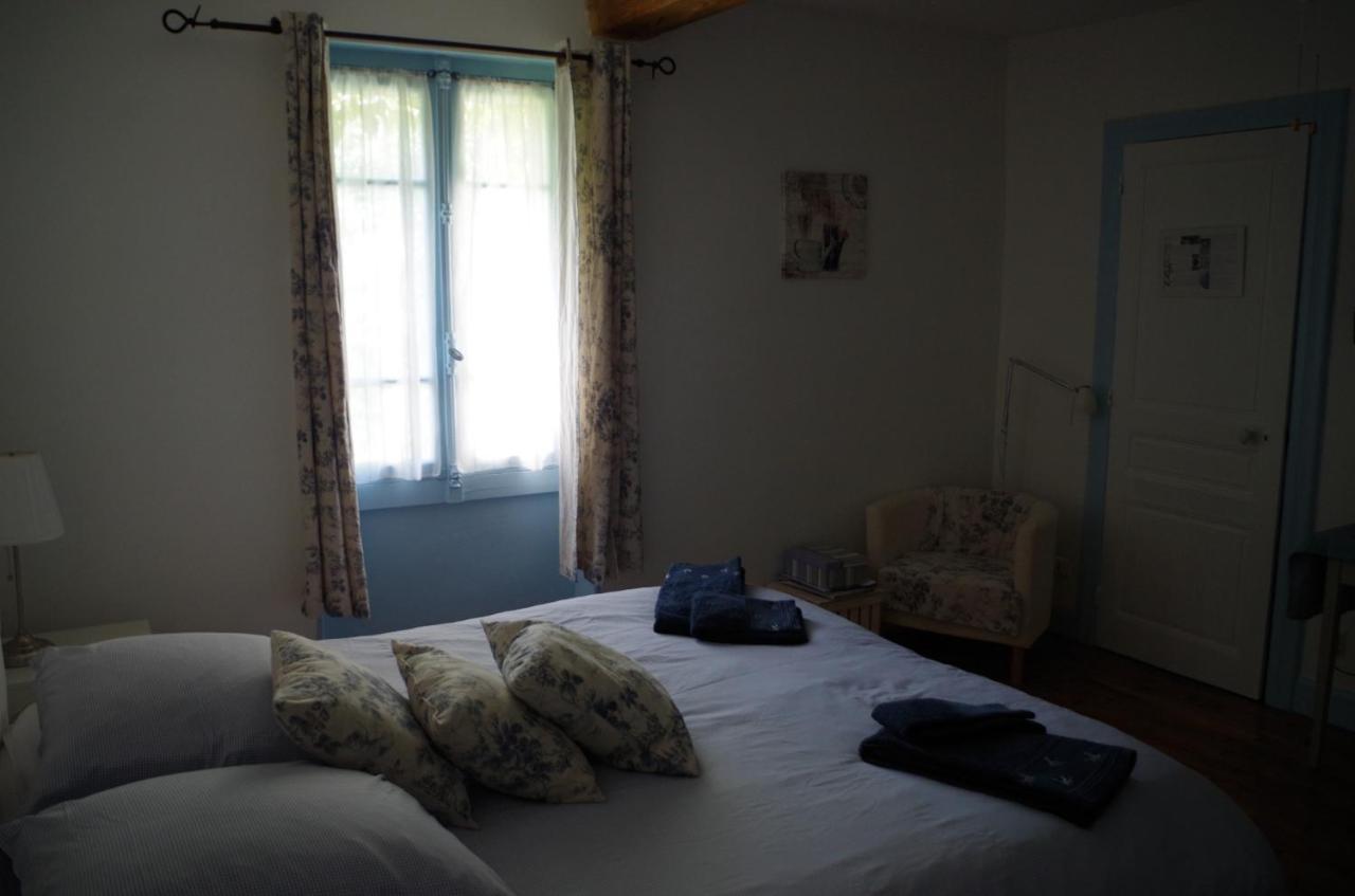 Chambres D'Hotes La Vigneronne Senouillac Exterior foto