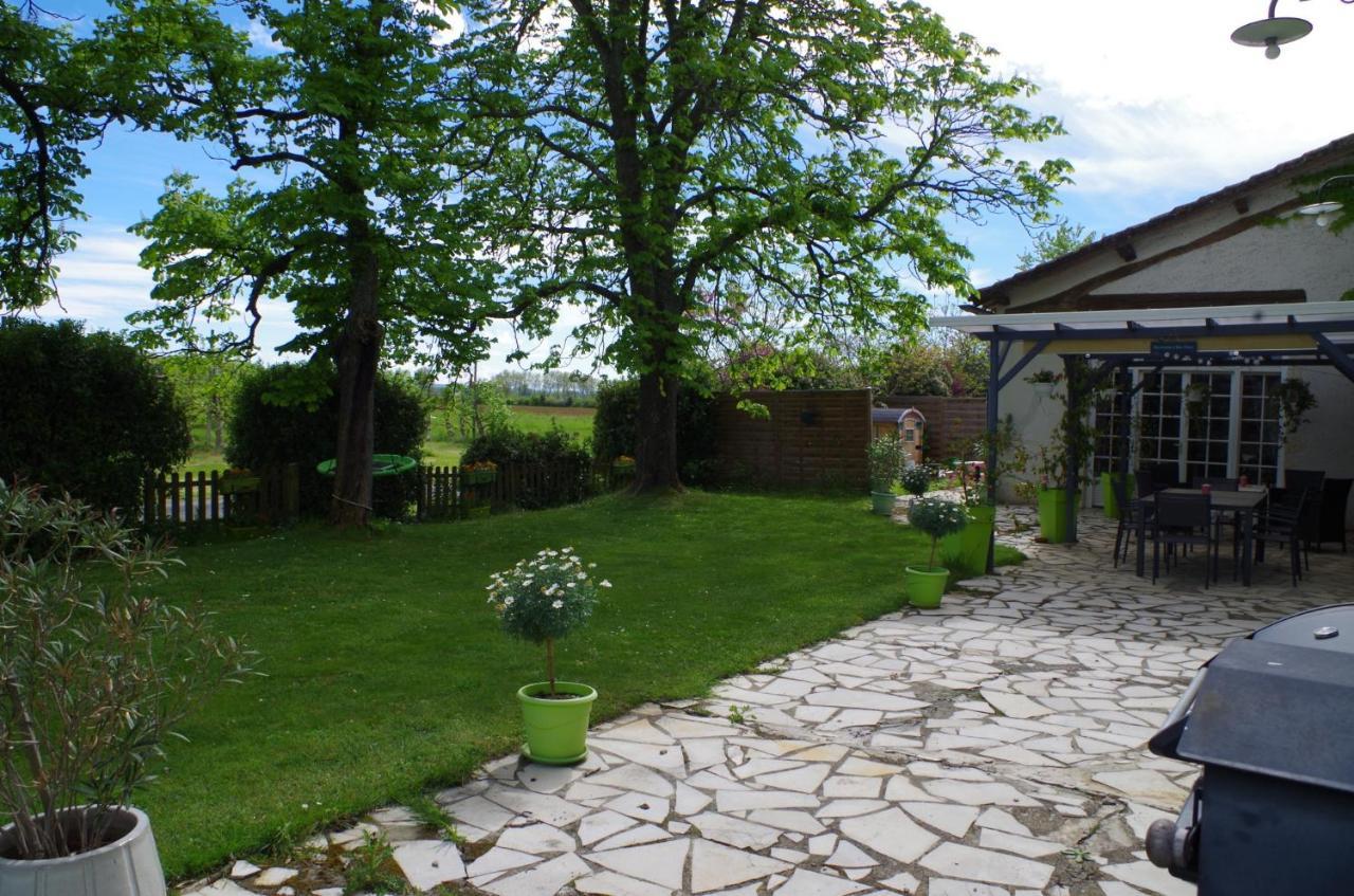 Chambres D'Hotes La Vigneronne Senouillac Exterior foto